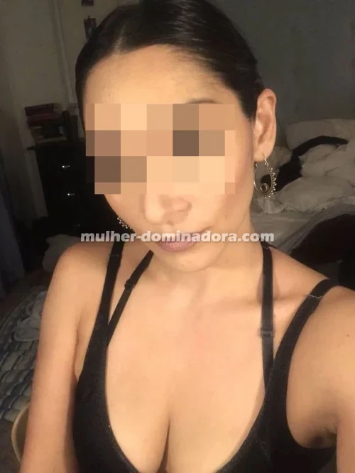 Сарrісіоus dоmіnаtrіх nãо-ехсlusіvа dе Еsріnhо раrа jоgоs BDSM